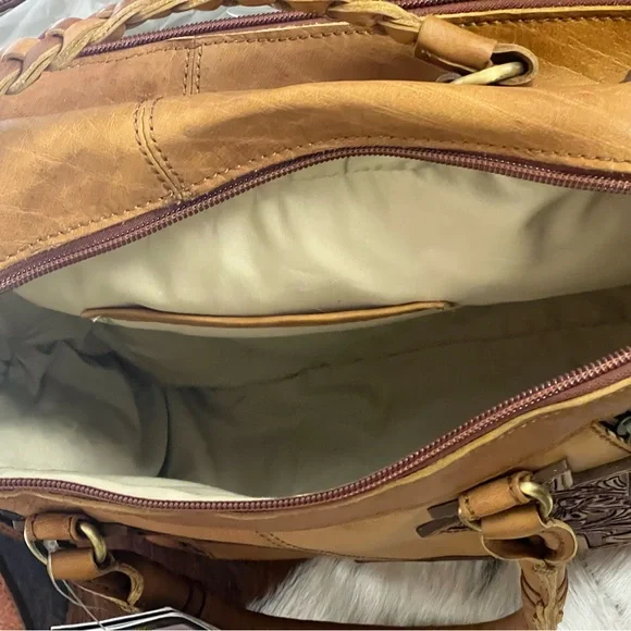 American Darling Tan and Brown Crossbody Bag dual CC - Picture 9 of 11